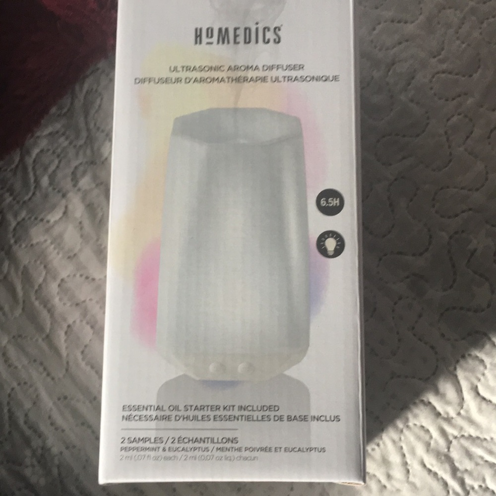 Color changing Essential Oil diffuser and oils - Picture 6 of 13